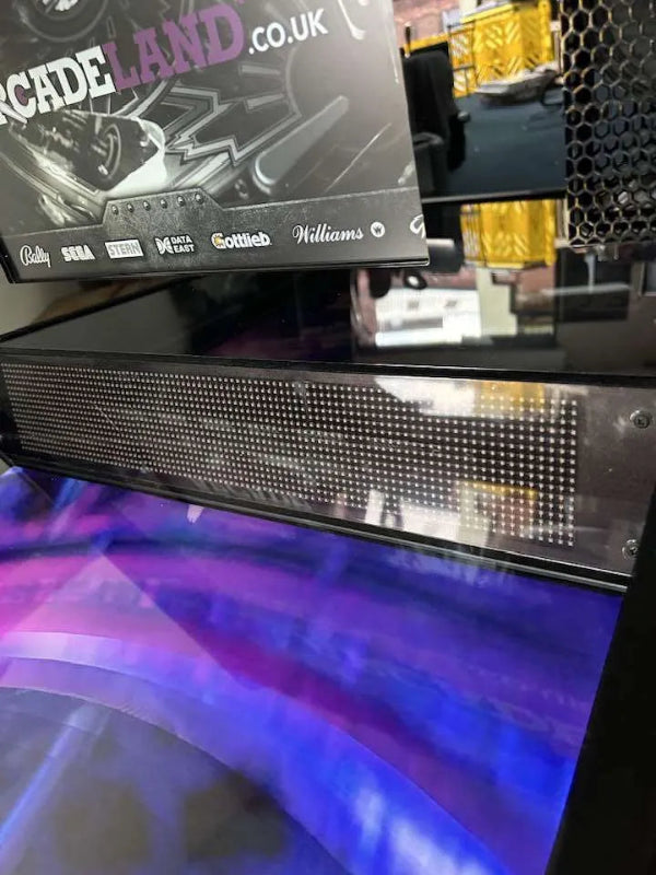 43″ Full Size 4K 144 Hz 4 Screen Virtual Pinball Machine Close up