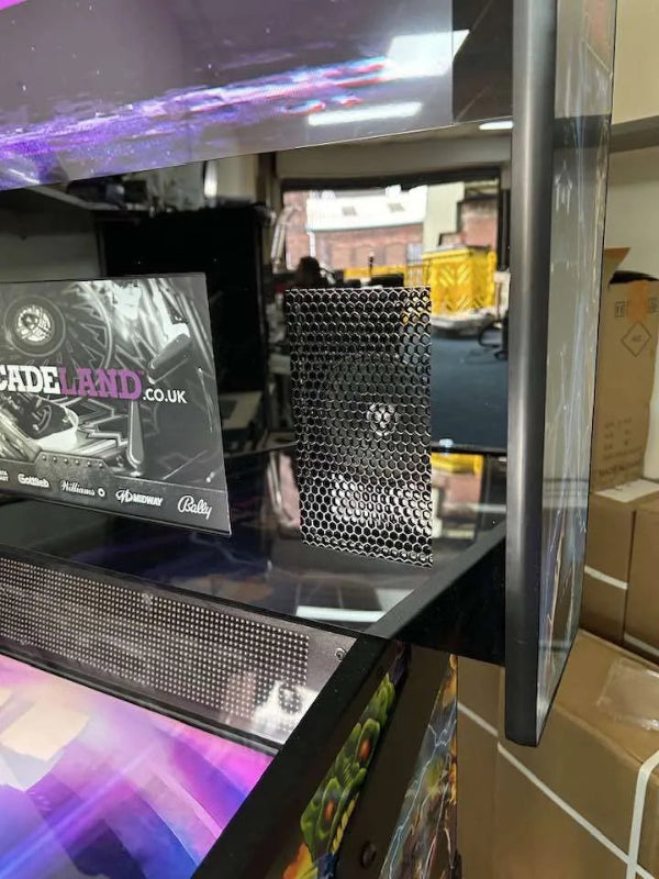 43″ Full Size 4K 144 Hz 4 Screen Virtual Pinball Machine side close up