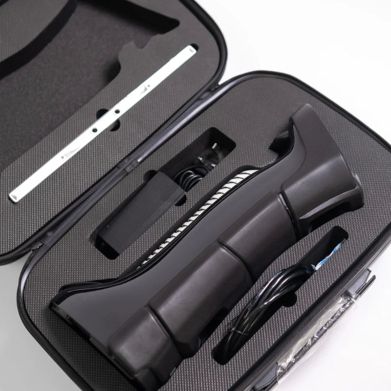 Uneekor Eye Mini Launch Monitor inside close up